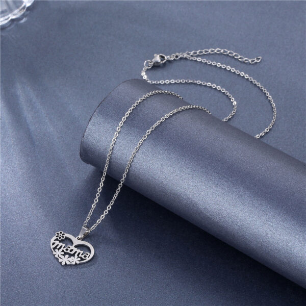 Wholesale Necklace Heart-shaped English Letters Mom Necklace Stainless Steel Necklace