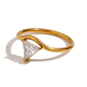 Wave ring Golden zircon ring-Triangle Diamond / No. 6