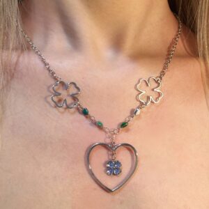 D1588-necklace-single-four-leaf clover hollow necklace