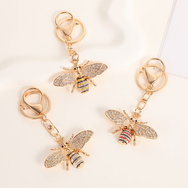 Wholesale Cartoon Hornet Diamond Set Metal Keychain