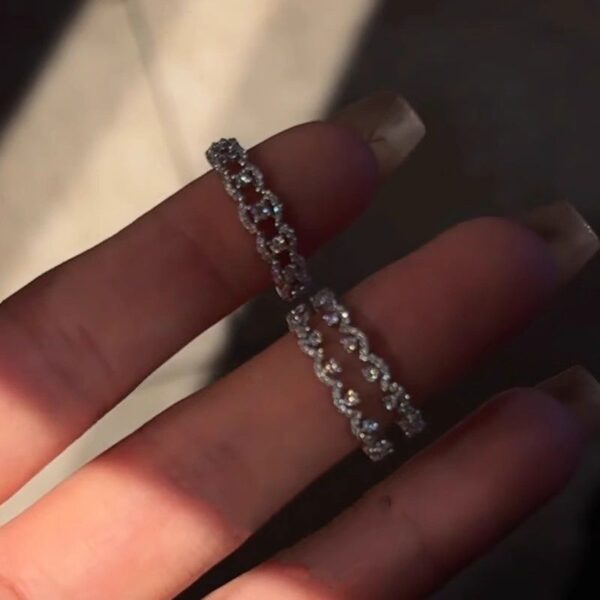 Wholesale Light Lace Flash Diamond Ring Exquisite Design Luxury Ring