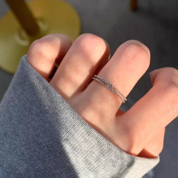 Wholesale Delicate silver mini imitation diamond ring light luxury finger ring
