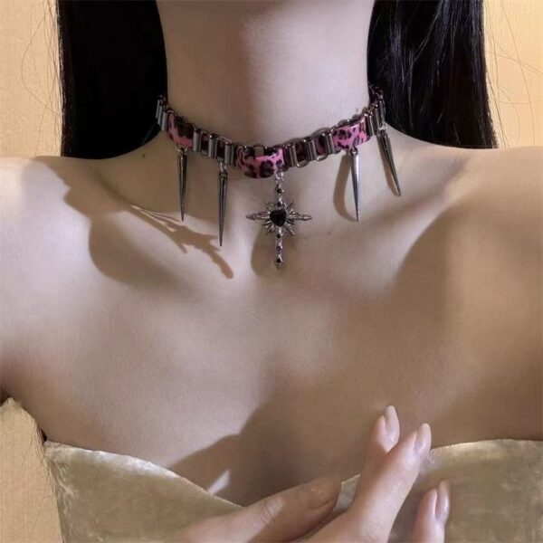 Wholesale Dark Punk Geometric Choker Rivet Collar Necklace