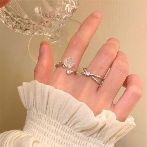 O1CN01x2pHC31l5KxGlrsU3_2216005864767-0-cib Wholesale Four star retro geometric blue star earrings