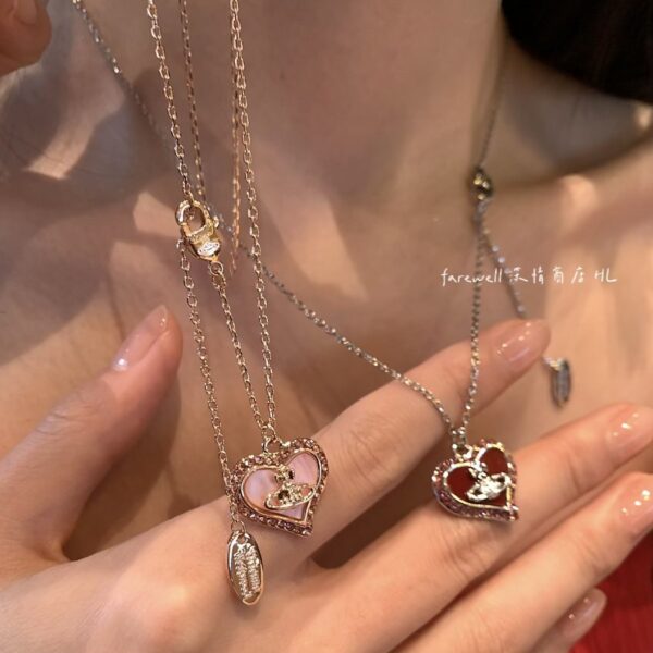 Wholesale Love Saturn Necklace