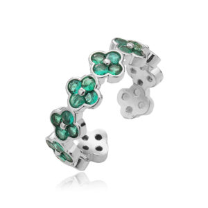 White gold green diamond four-leaf clover ring