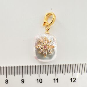 Marquise Zircon Snowflake (Natural Pearl)