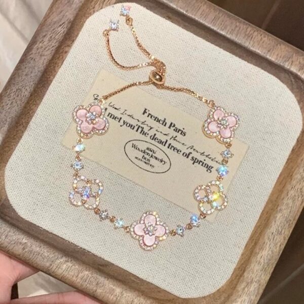 Wholesale Pink Four-leaf Clover Bracelet Micro-inlaid Zircon Hollow Luxury Jewelry