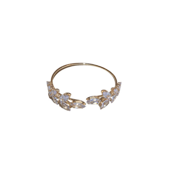 Wholesale Sparkling crystal leaf studded diamond opening bracelet
