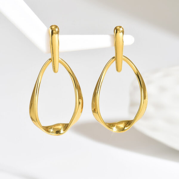 Wholesale Gold Irregular Teardrop Earrings