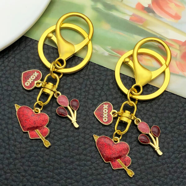 Wholesale Valentine's Day Oil Dripping Red Sprinkled Gold Keychain