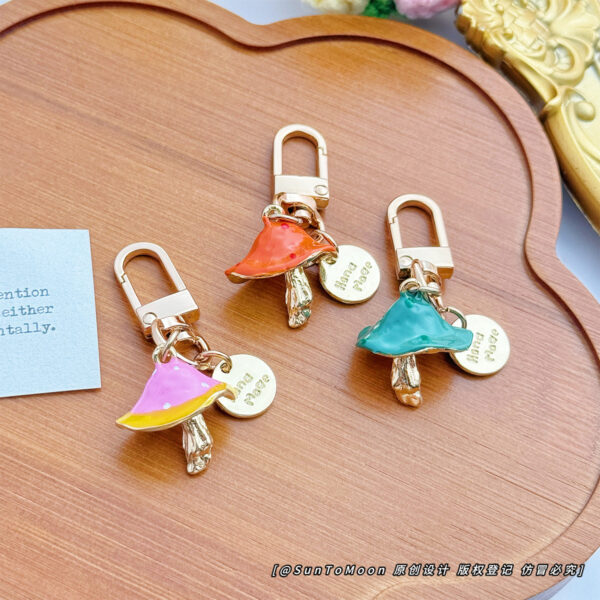 Wholesale Colorful stereoscopic Mushroom Cartoon Keychain