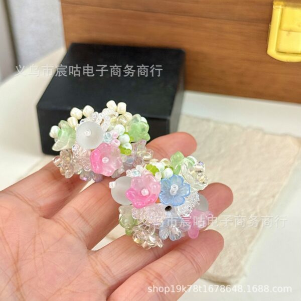 O1CN01yb3t3w1g1bnYmCVQR_2215525424082-0-cib Wholesale Pink and Green Fresh Flower Cluster Clay Through-Hole Beads DIY