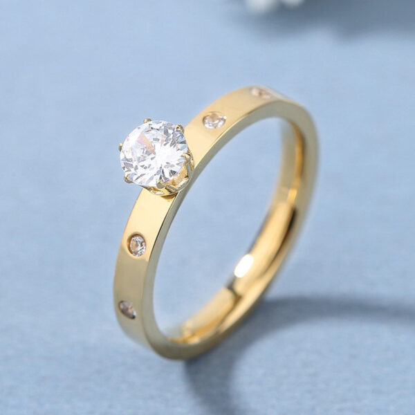 Wholesale Titanium Steel Four Claw Necklace Ring Earrings Luxury Set