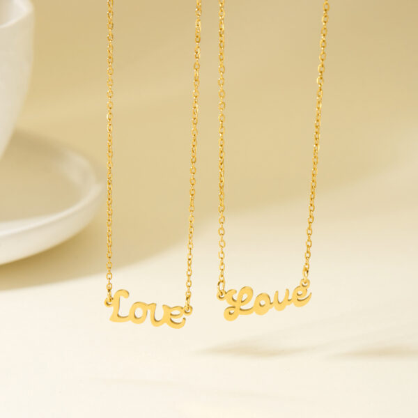 Wholesale Hollow out love letter necklace