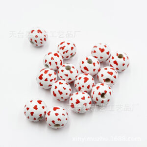 Red little heart on white background / 16mm (hole 4mm)