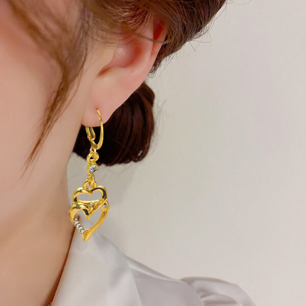 Wholesale Retro geometric hollow double heart tassel earrings