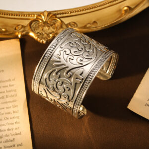 L251-7 carved pattern ancient silver