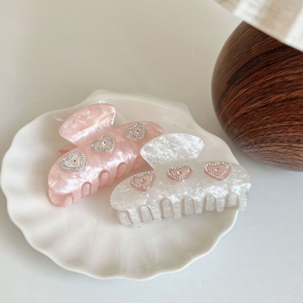 Wholesale Sparkling Diamond Love Pink Sweet Gripper