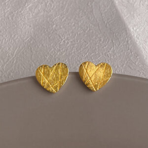 Golden brushed line heart-silver needle