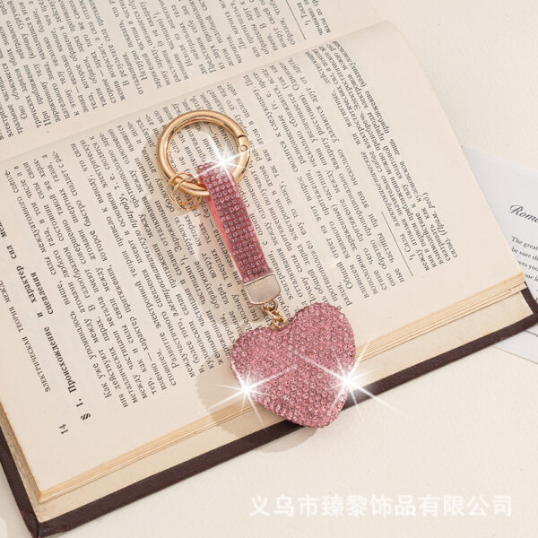 Wholesale Cute Cartoon Keychain Pendant Diamond-Encrusted Peach Heart Keychain