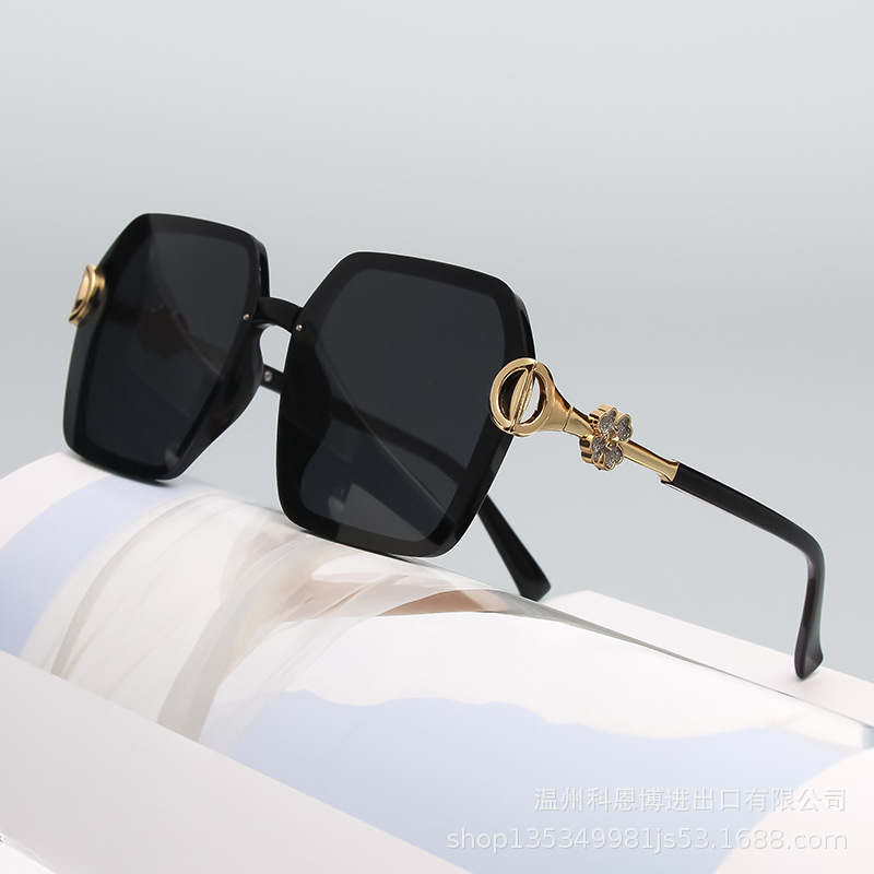Wholesale larized Box Clover Diamond Sunglasses