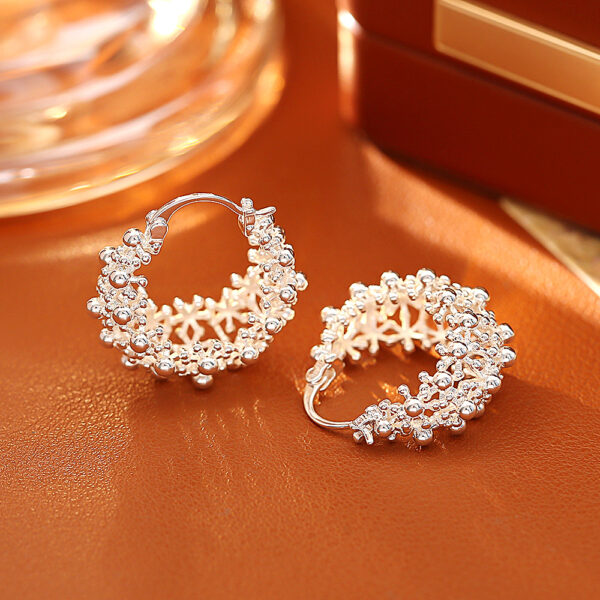 Wholesale Hollow U-shaped Beaded Bag Earrings