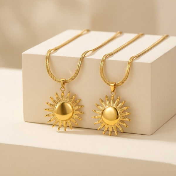 O1CN01zlpHB71LOs3N7wqvo_2218486551290-0-cib Wholesale Sun Pendant Blade Stainless Steel Necklace 18K Gold-Plated Light Luxury Titanium Steel Necklaces