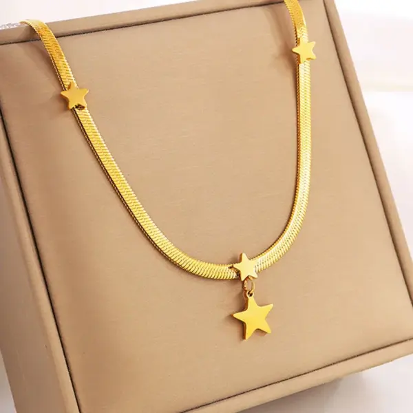 PVD Coated Real Gold Plated Geometric Heart Shape 304 Stainless Steel Elegant Simple Style Waterproof Non Tarnish Pendant Necklace