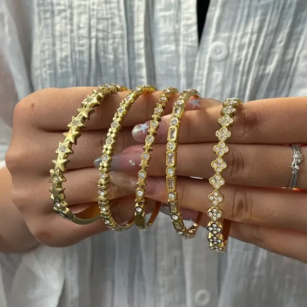 Stainless Steel 18K Gold Embedded Zirconia Star Bracelet Elegant Luxurious Sexy Style For Holiday Weekend Party Selfie Garden