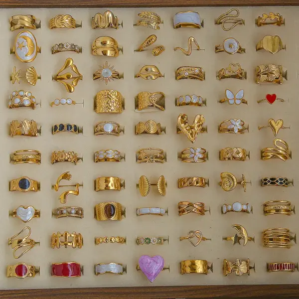 Stainless Steel Color Retention Diamond Embedded Ring Women's Cool Metal Style Ring Fingertip Ring Casual Love Heart Pattern