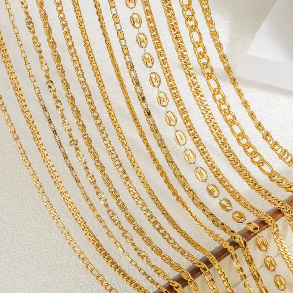 Wholesale-Jewelry-Simple-Style-Geometric-304-Stainless-Steel-Plating-Cuban-Link-Chain-Curb-Chain-Coffee-Bean-Chain-Figaro-Chain-Chain-Necklace-main-image-5-1 Wholesale Jewelry Simple Style Geometric 304 Stainless Steel Plating Cuban Link Chain Curb Chain Coffee Bean Chain Figaro Chain Chain Necklace