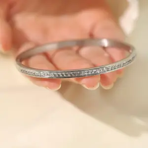 29-D-12 Steel Bracelet with a Row of Square Diamonds (Never Fade)