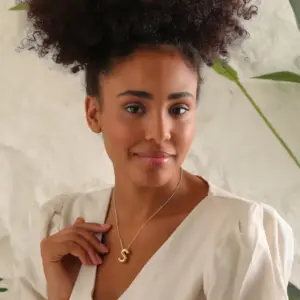 PVD Coated Real Gold Plated Letter 316L Stainless Steel Simple Style Waterproof Non Tarnish Surgical Steel 316L Stainless Steel Pendant Necklace