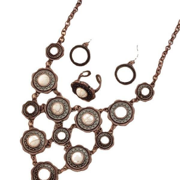 Wholesale Bohemian vintage multi-layered round white and blue pine necklace