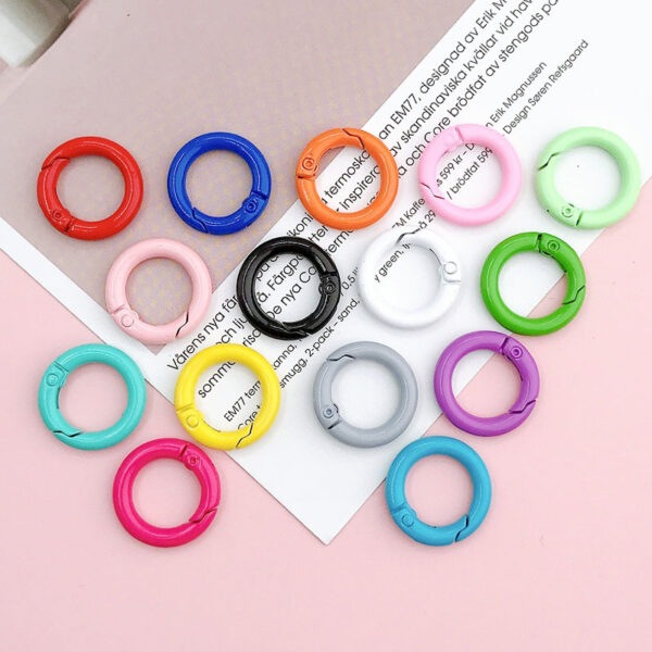 oly-009dc1d38cb7c4777edf1d9e21a288ed Wholesale Yi Lian New 20mm Spring Ring diy Jewelry Accessories Candy Color Baking Paint Open Ring Color Key Spring Buckle