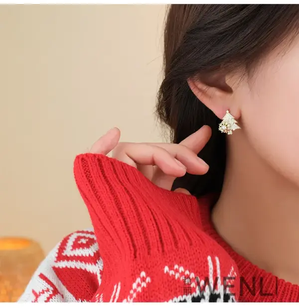 Wholesale 1 Pair Christmas Fashion Christmas Tree Snowflake Plating Inlay Copper Zircon Ear Studs