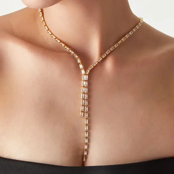 Wholesale PVD Coated Real Gold Plated 18K Quadrilateral 304 Stainless Steel Elegant Simple Style Waterproof Non Tarnish Pendant Necklace