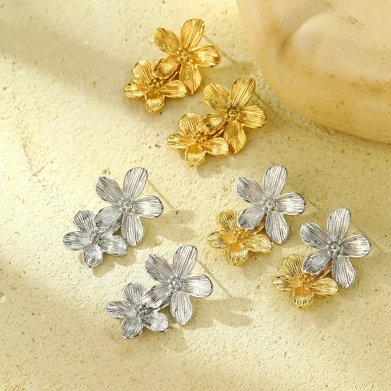 Wholesale PVD Coated Real Gold Plated Flower 304 Stainless Steel Retro Waterproof Non Tarnish Ear Studs