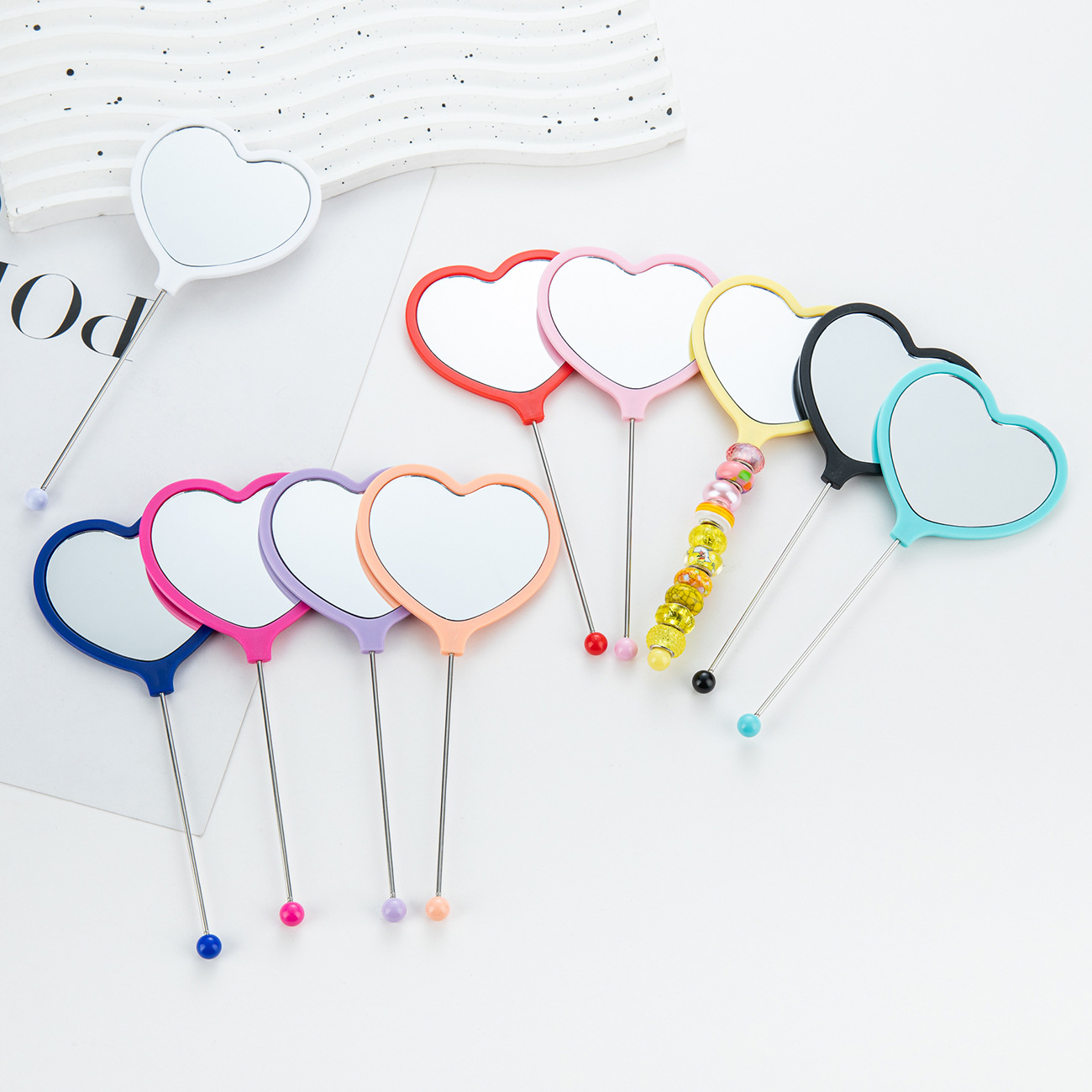 Wholesale New DIY Beaded Handle Mirror Handheld Make Mirror rtable Single essing Mirror Plastic Love Make Mirror