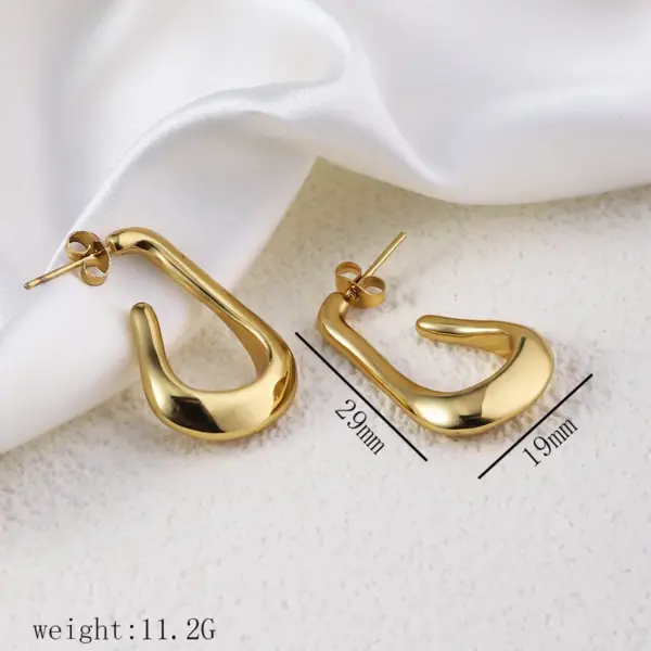 1 Pair Simple Style Commute Geometric Heart Shape Plating Titanium Steel Drop Earrings Earrings Ear Studs