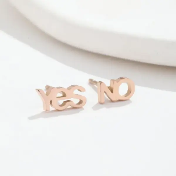 Wholesale PVD Coated Real Gold Plated Letter Stainless Steel Fashion Waterproof Non Tarnish Ear Studs