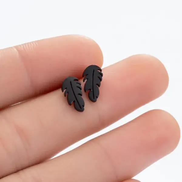 Wholesale PVD Coated 18K Gold Real Gold Plated 201 Stainless Steel Simple Style Waterproof Non Tarnish Ear Studs