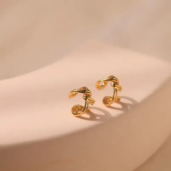 Wholesale 1 Pair Elegant Butterfly Plating Inlay Copper Zircon 18k Gold Plated Ear Cuffs