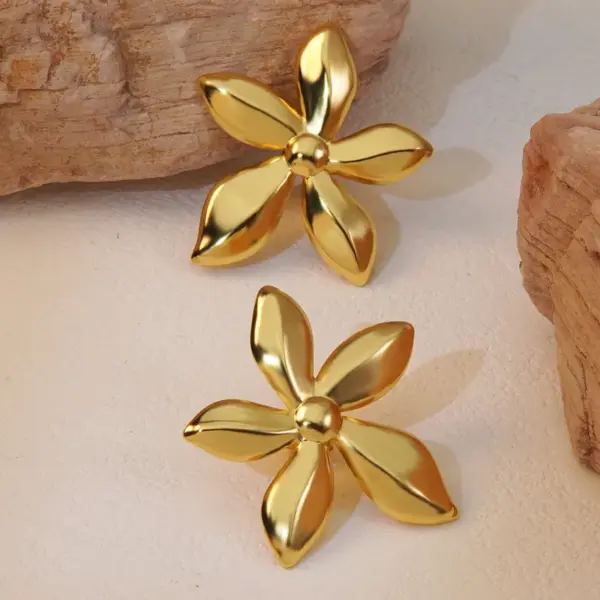 Wholesale 1 Pair Sweet Flower Plating 304 Stainless Steel Imitation Gold Electroplating Ear Studs