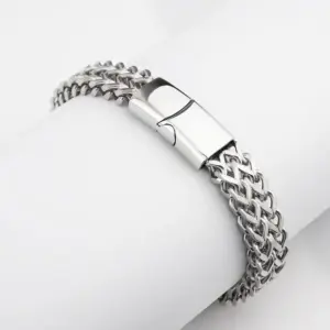 [17] Double Embossed Buckle Bracelet 21cm