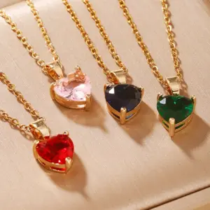 Wholesale Elegant Simple Style Heart Shape 304 Stainless Steel Copper Plating Inlay Gold Plated Zircon Pendant Necklace