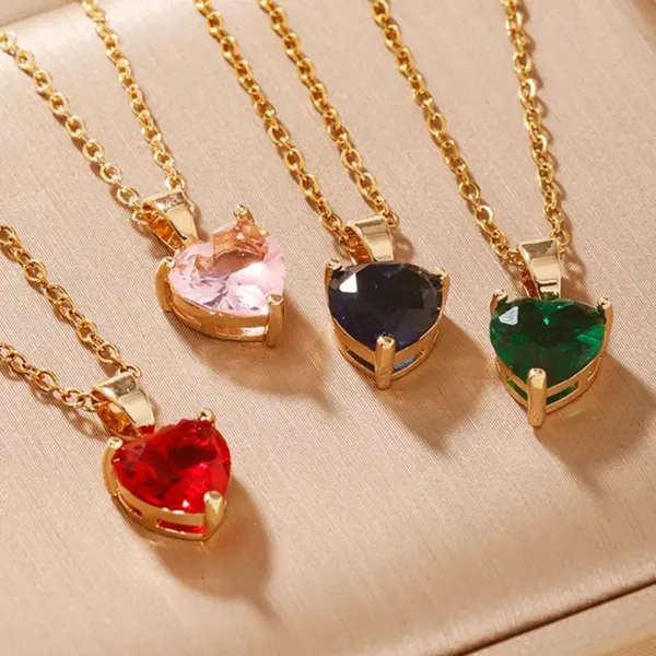 Wholesale Elegant Simple Style Heart Shape 304 Stainless Steel Copper Plating Inlay Gold Plated Zircon Pendant Necklace