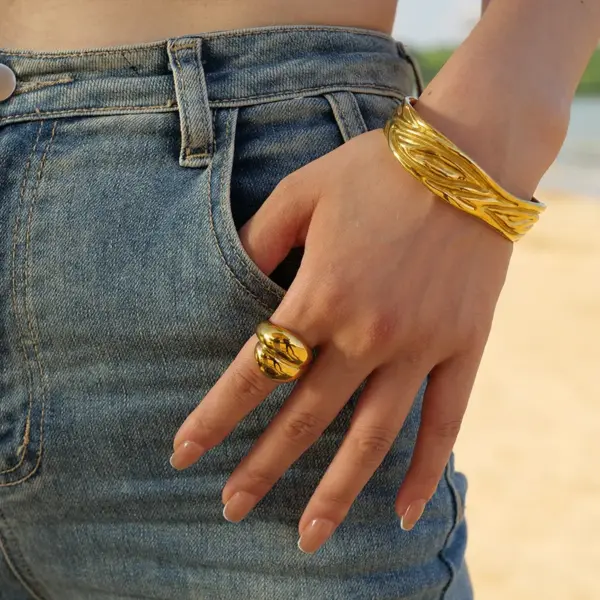 Wholesale Jewelry Simple Style Solid Color 304 Stainless Steel PVD Coated Plating Rings