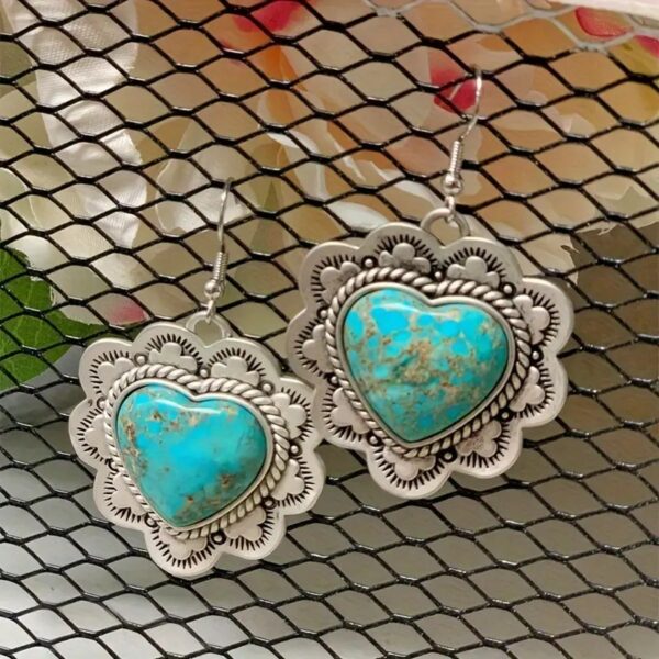 Wholesale Retro Inlaid Heart-Shaped Turquoise Earrings Carved Ethnic Style